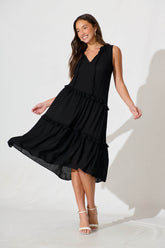 Black Yelena Knee-Length Dress