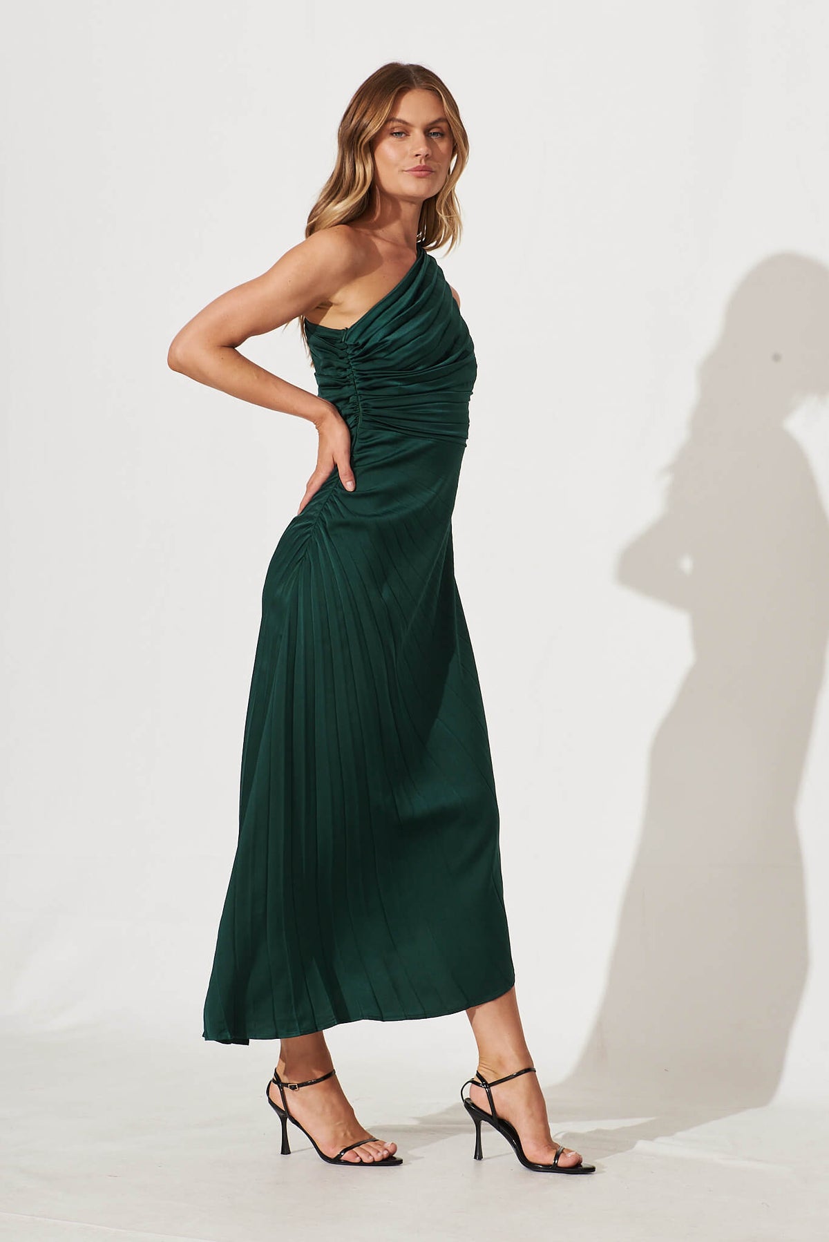 Emerald One-Shoulder Maxi Dress