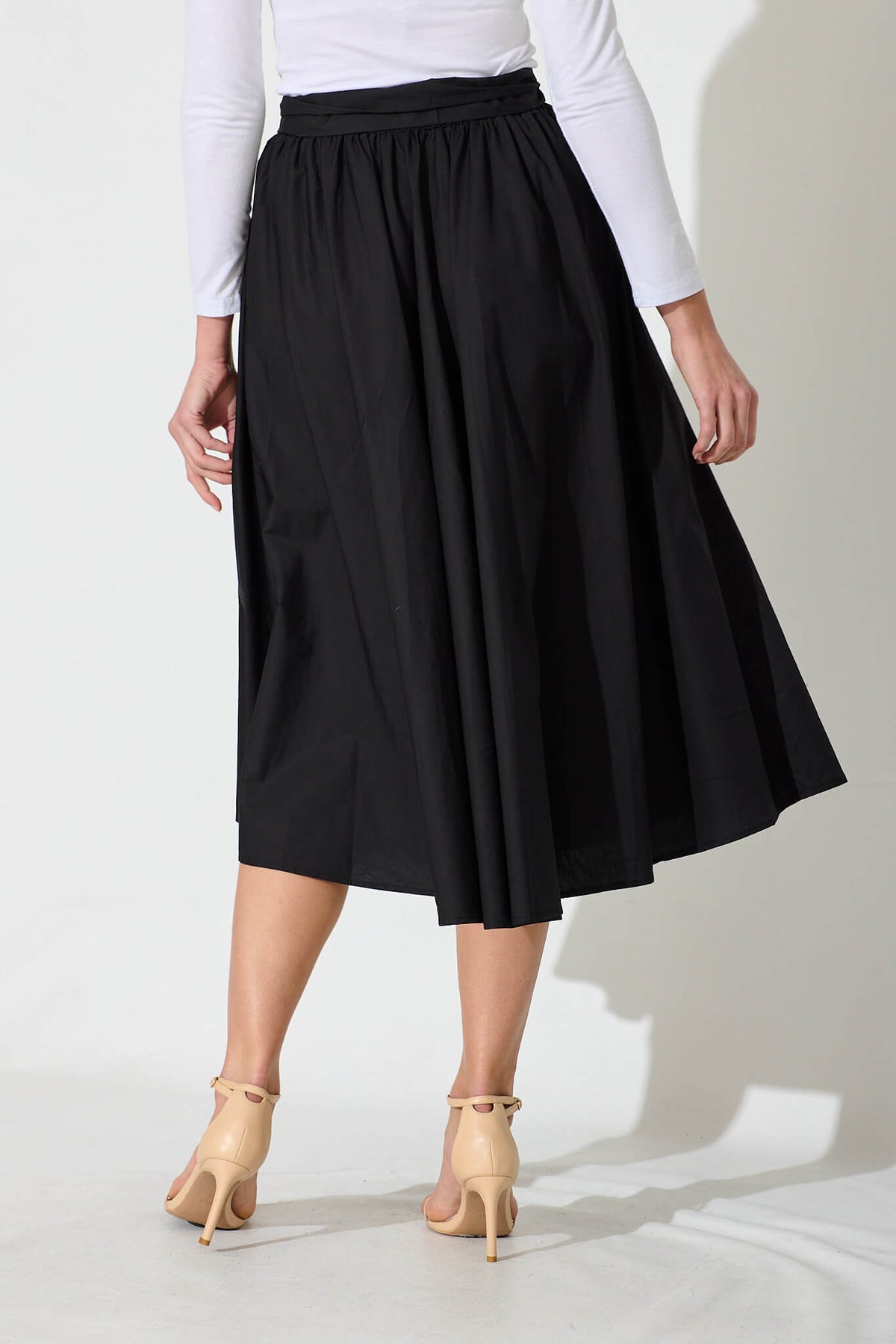 Chic Black Cotton Ivy Midi Skirt
