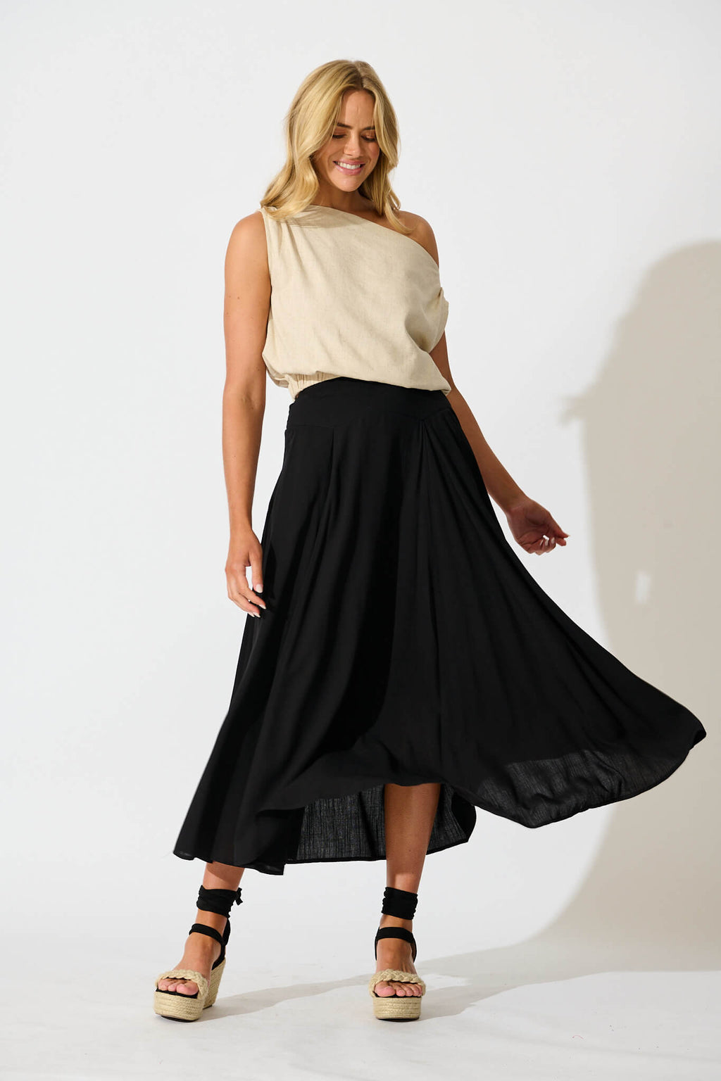 Brandsy Black Maxi Skirt