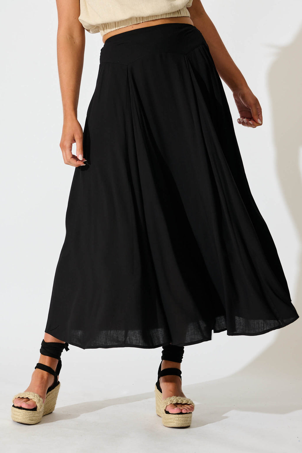 Brandsy Black Maxi Skirt