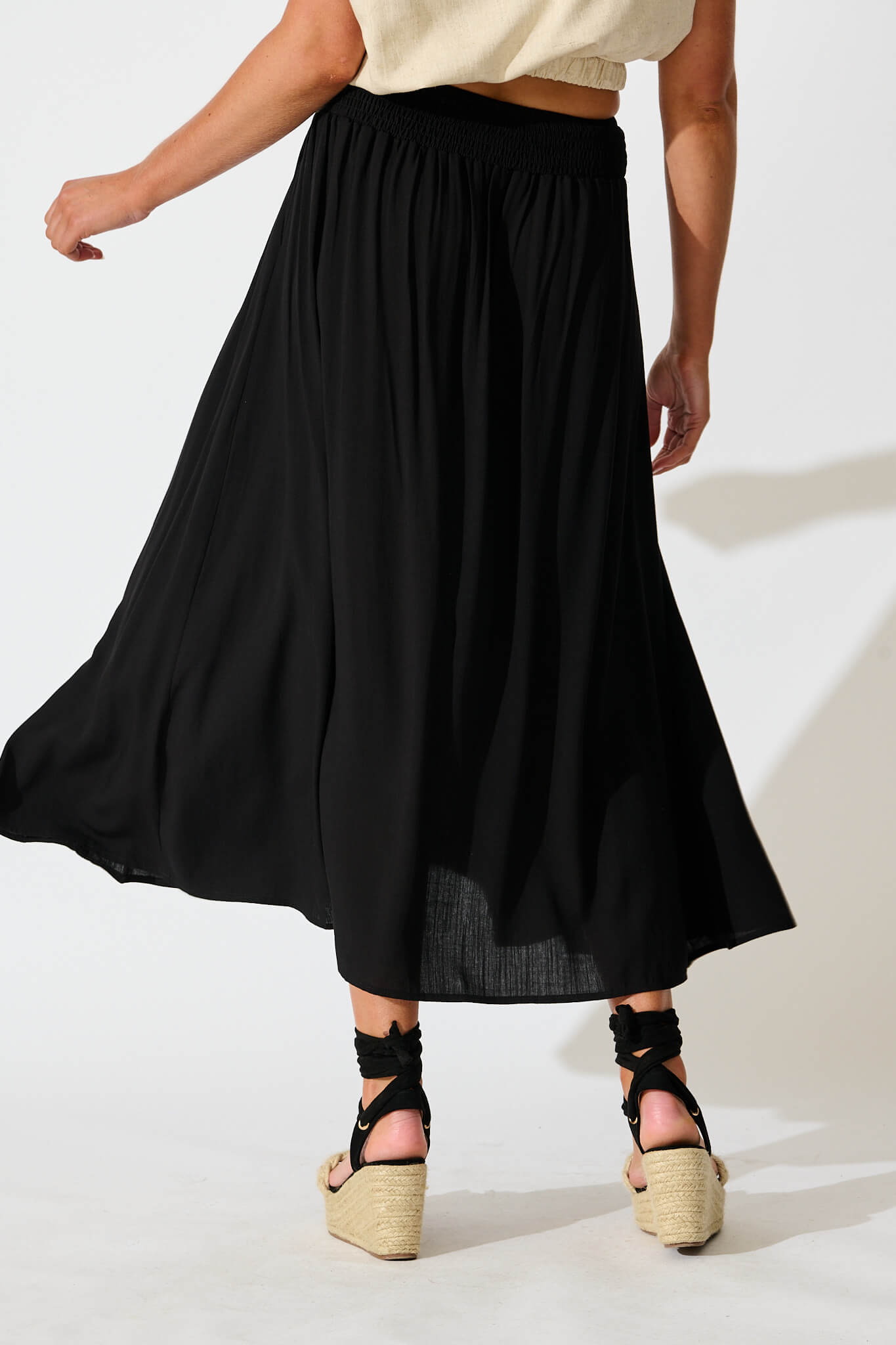 Brandsy Black Maxi Skirt