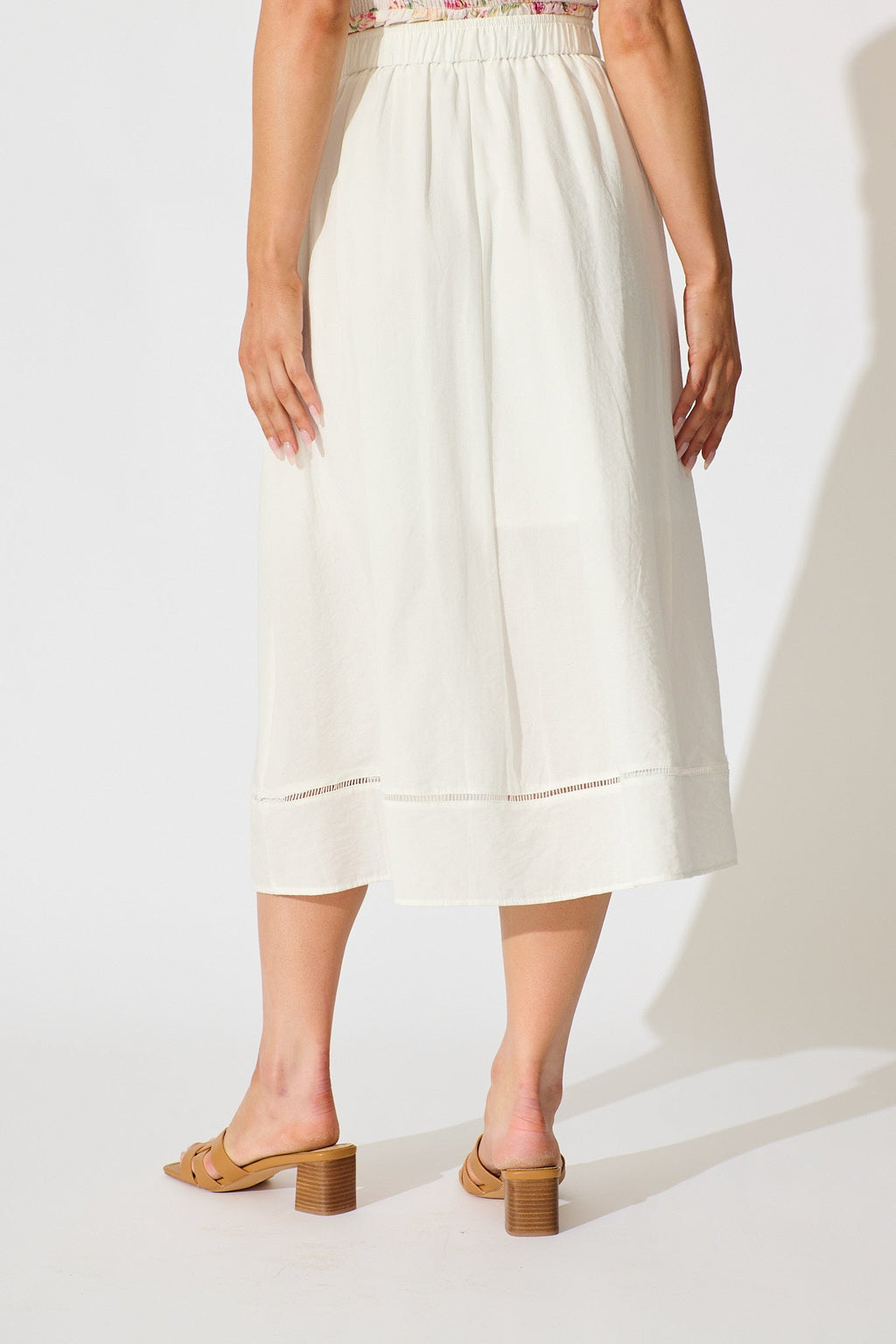 Chic White Linen Midi Skirt