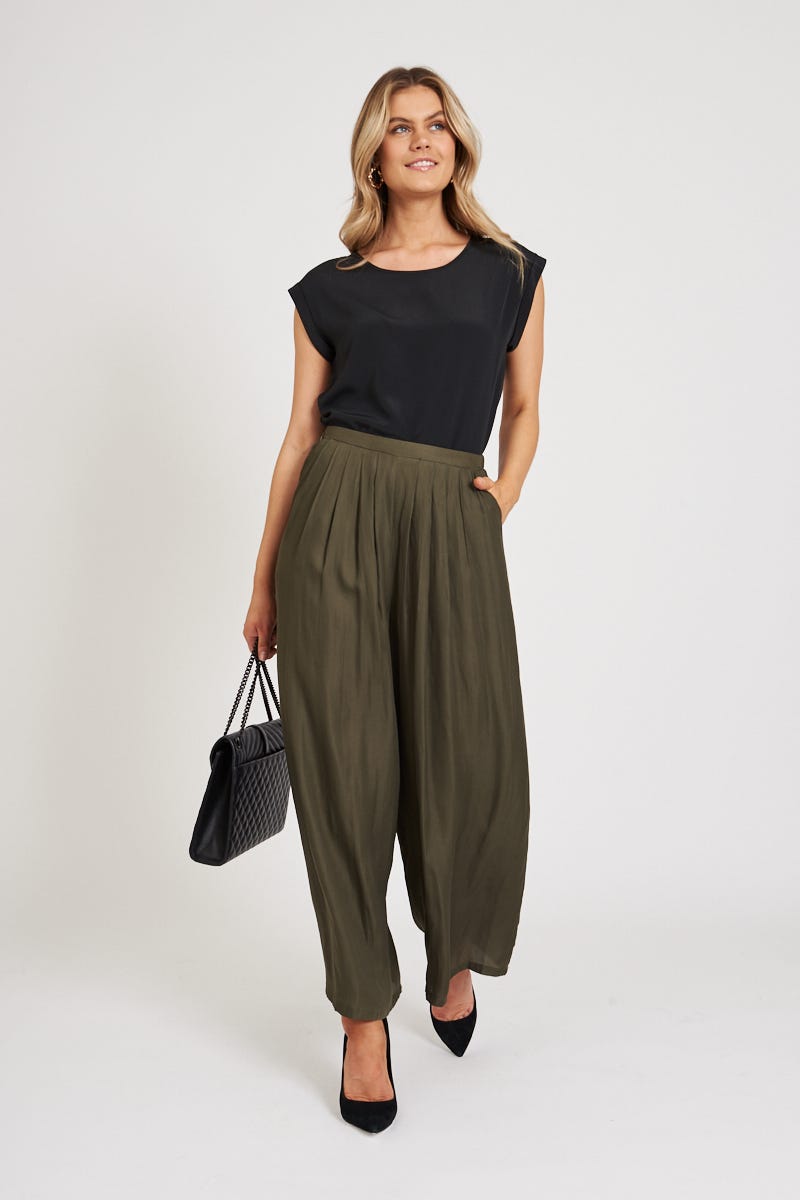 Black Queen Top