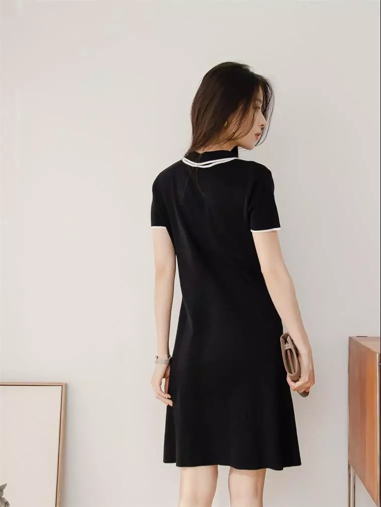 Contrast Lapel Knit Dress